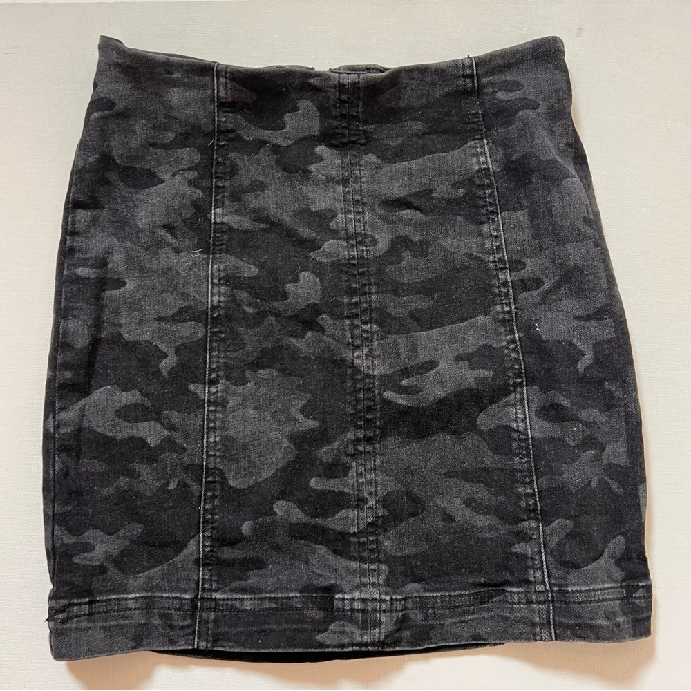 free people black camo skirt